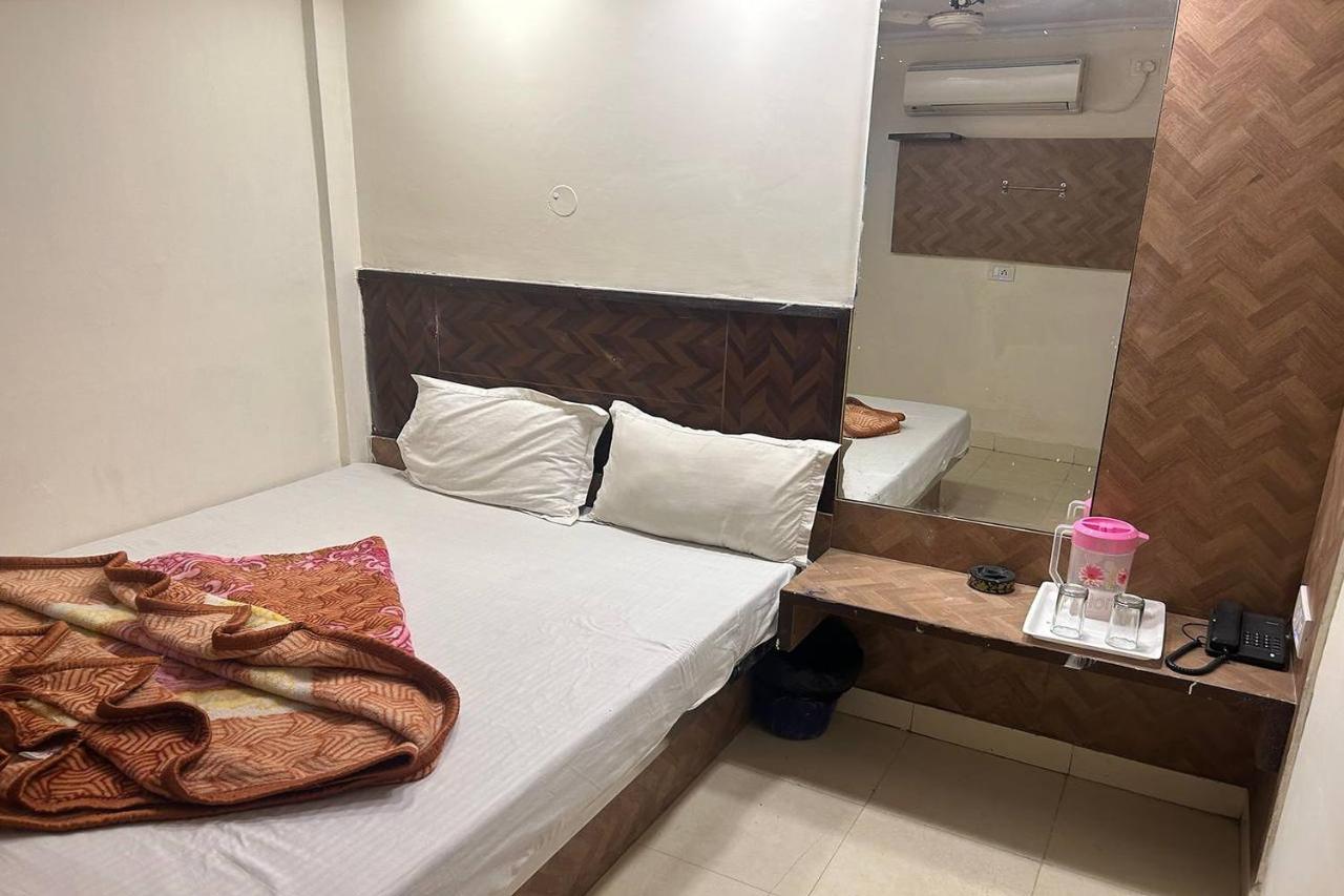 Shree Near Railway Station, Paharganj Hotel New Delhi
